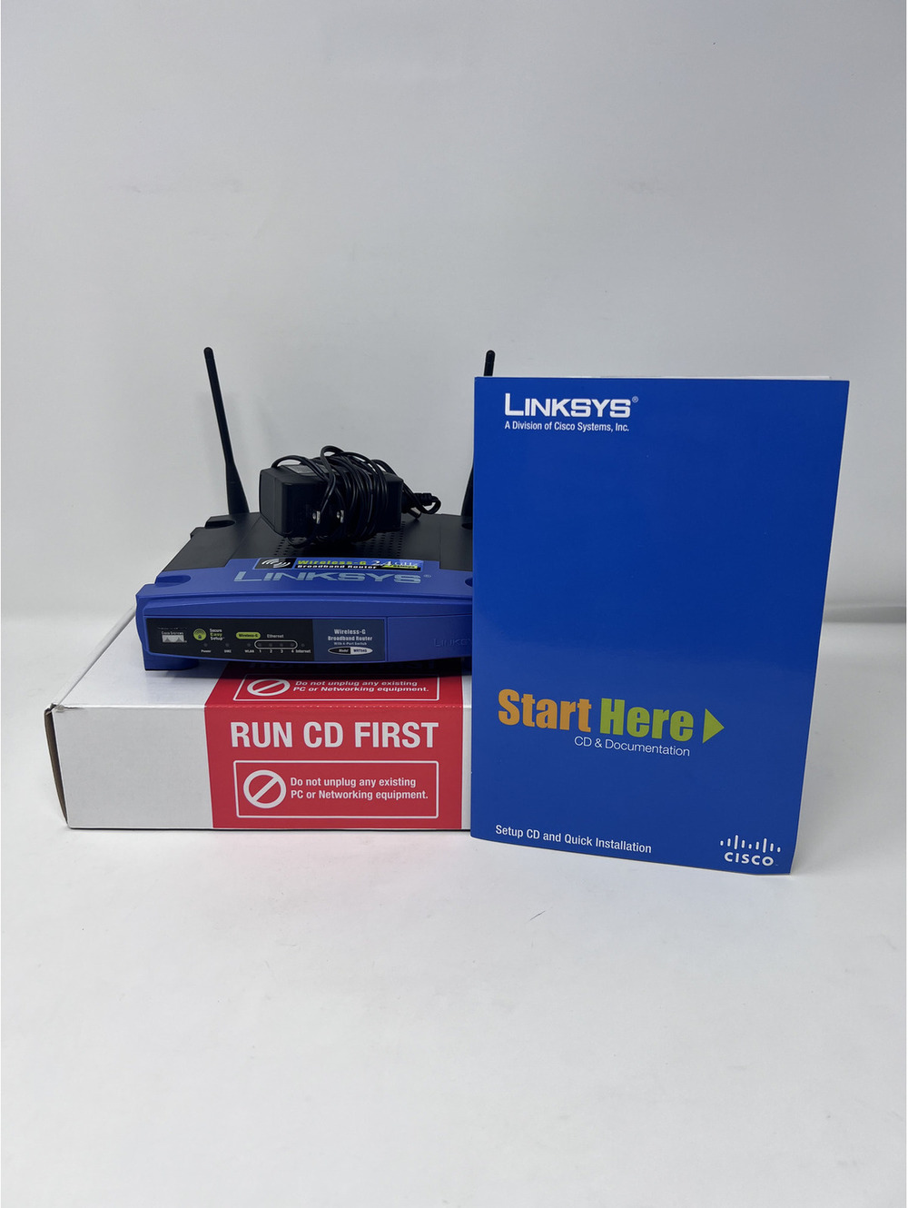 Linksys Wireless-G Broadband Router WRT54G v5 with 4-Port Switch